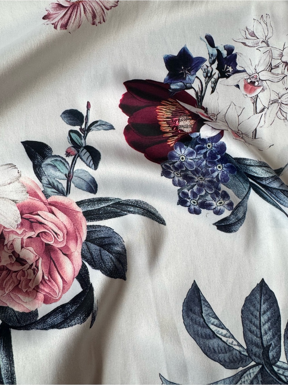 Floral Lace-Trim Satin Robe - Picture 2 of 3
